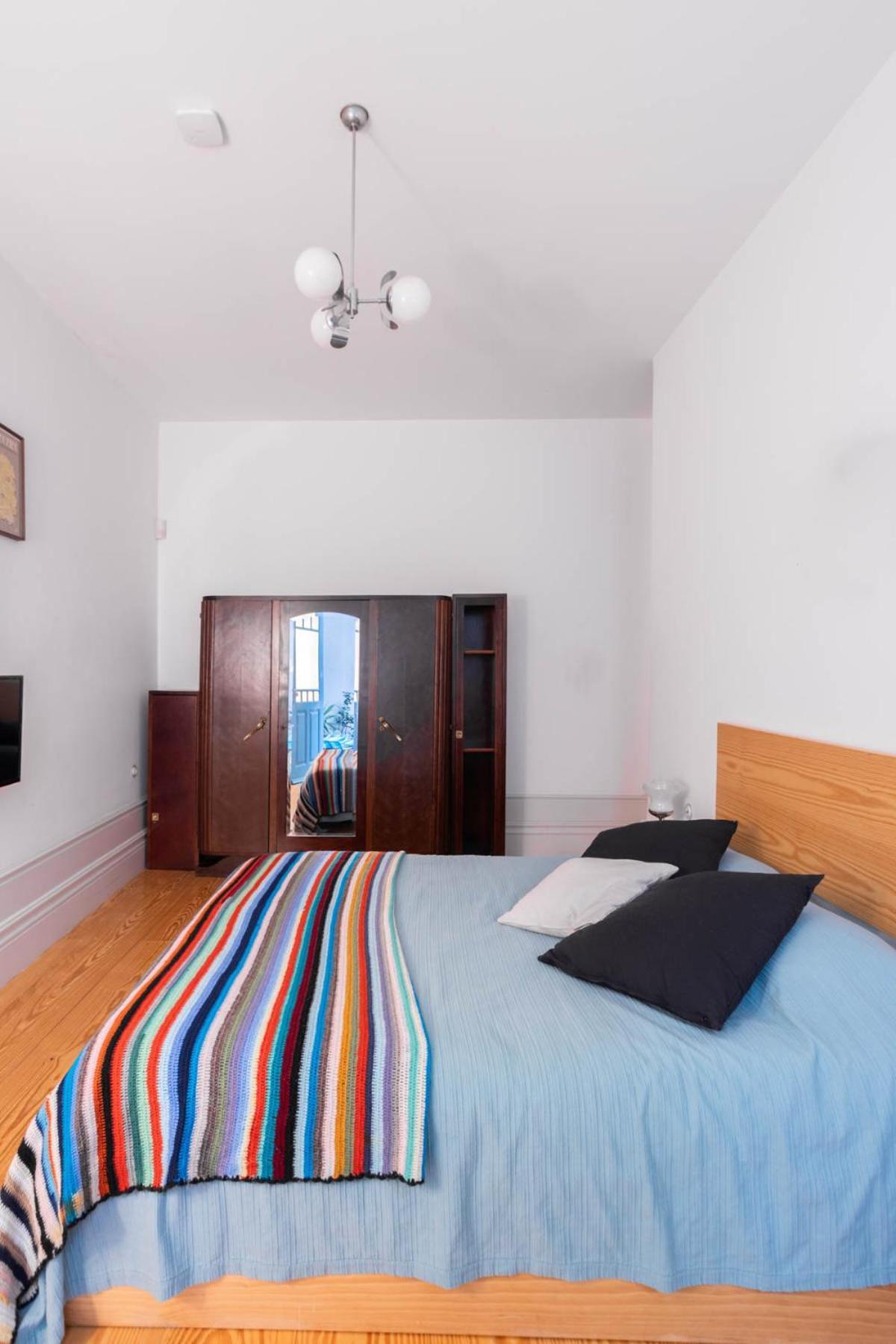 14º Esquadra — Cais Das Pedras Guest House Порту Экстерьер фото